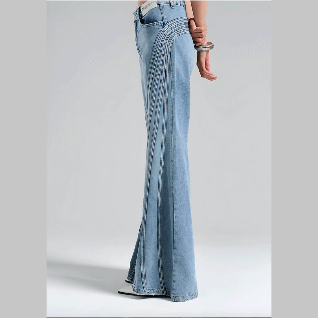 جينز - الصورة 2