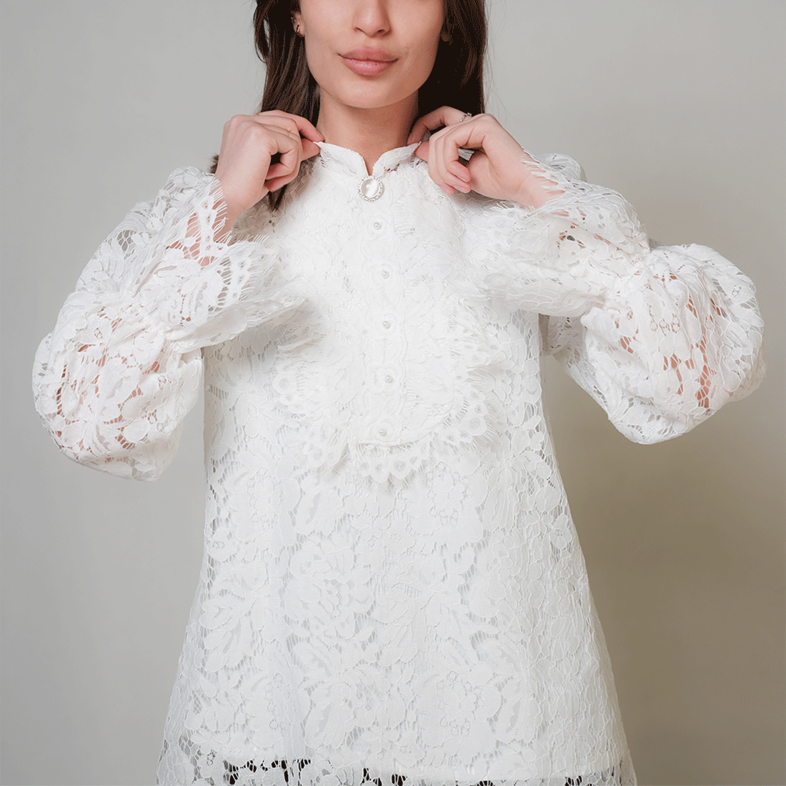 قميص دانتيل - الصورة 3