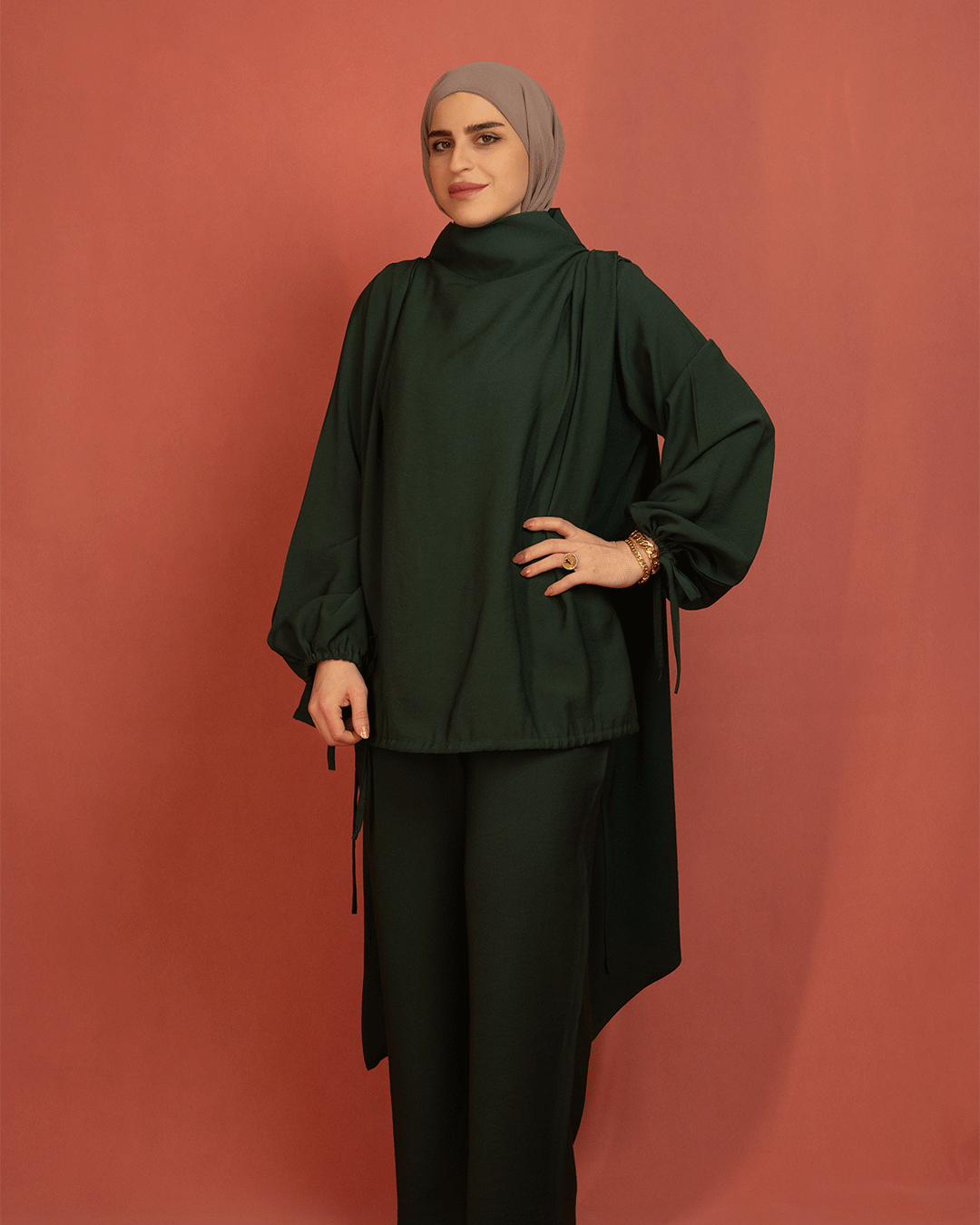 طقم - الصورة 2