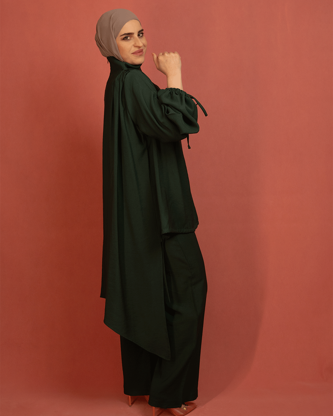 طقم - الصورة 6